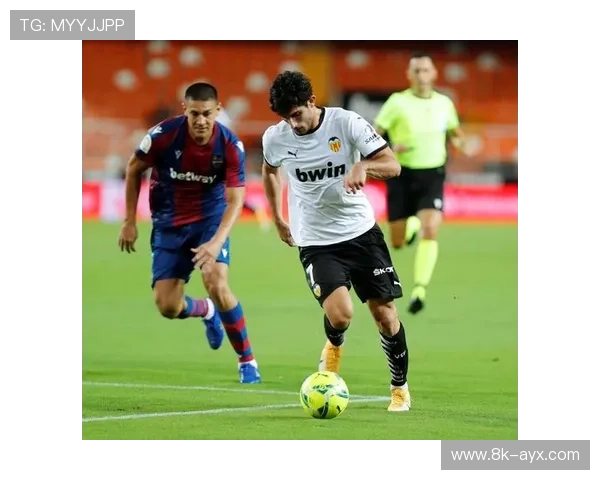 图里亚河德比时隔1301天回归，瓦伦西亚笑到最后