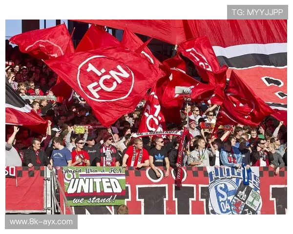 莱默尔脚后跟破门先拔头筹,拜仁客场掌控全局 莱默尔脚后跟破门先拔头筹,拜仁客场掌控全局