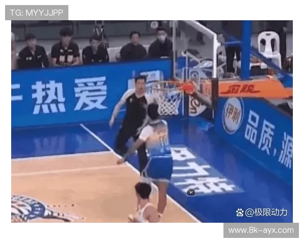 赵睿冲撞裁判遭禁赛5场罚款10万，新疆主教练刘炜连带罚款2万